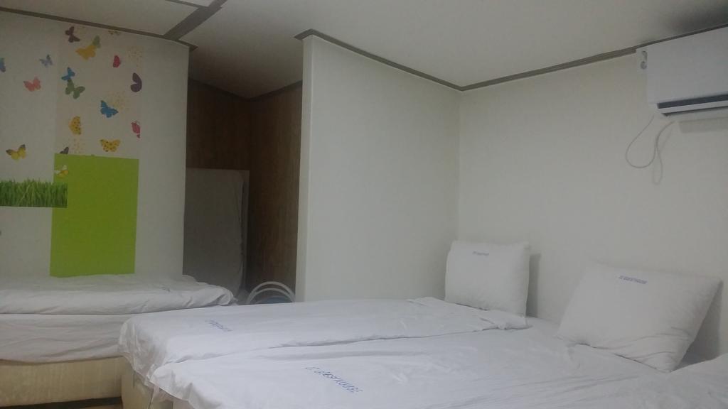 Myeongdong Guesthouse Szöul Szoba fotó